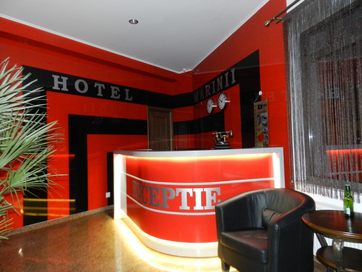 Hotel Marinii Bucarest Esterno foto